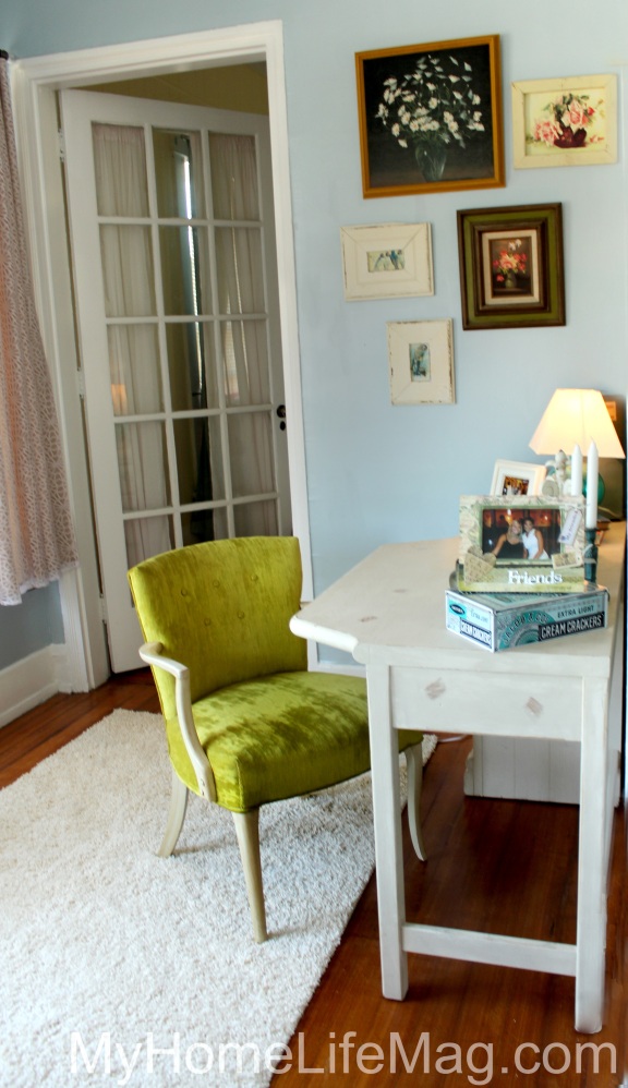 || shabby chic home design, vintage green chair || @popfizzclinkLBD